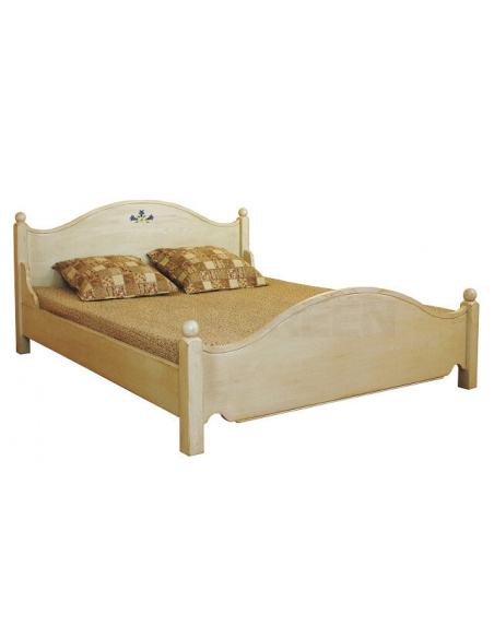 Manželská posteľ z masívneho dreva bielej farby v provensálksom štýle s ručnou maľbou kvetov na čele postele