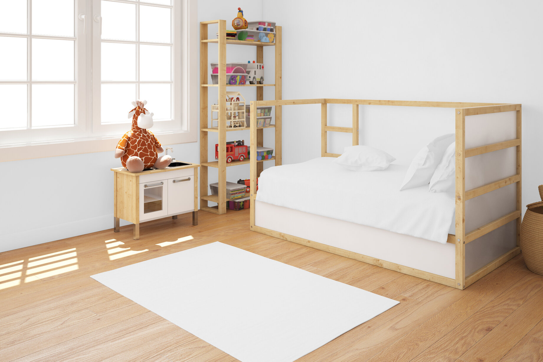 Štýlová detská posteľ z masívneho dreva, doplnená o bielu posteľnú bielizeň a bočné zábrany s rebríkom a plastovými komponentmi v zadnej časti postele 
