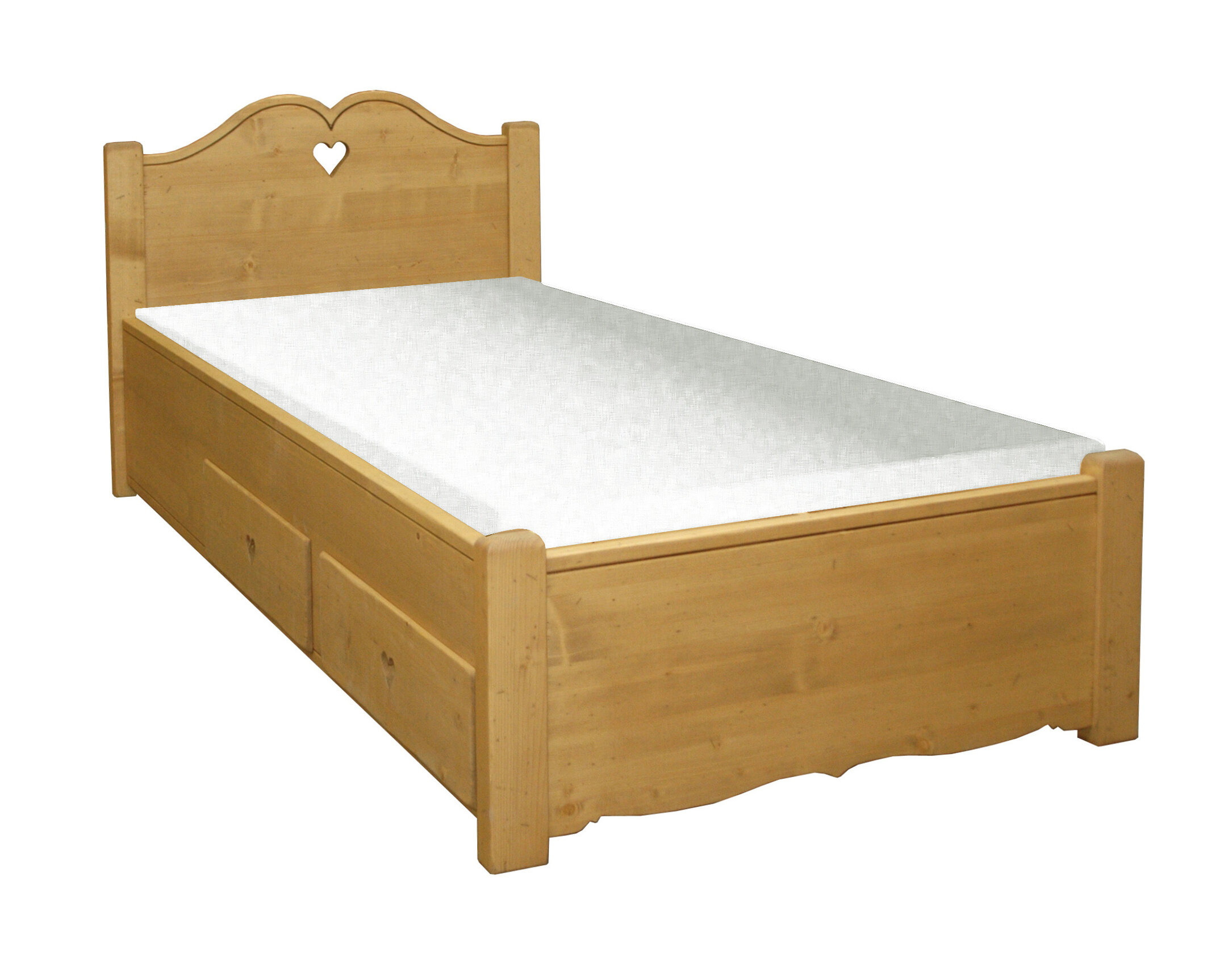 Jednolôžková posteľ z masívneho dreva s mohutným čelom v ktorom je vyrezané srdce. Celá posteľ je hnedej farby